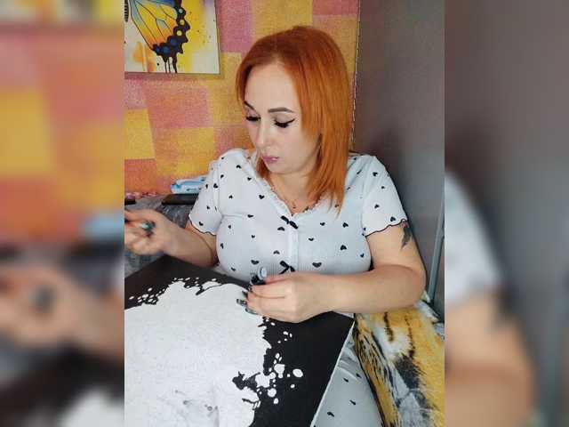 le modèle Drochu_kak_hochu_ est en webcam porno dans un show sur le site bongacams, il possède les tags suivants: White/Caucasian,Redhead,Shaved
