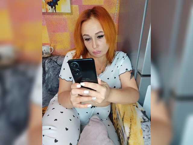 Pishechka2 live cam on BongaCams
