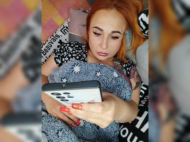 Pishechka2 live cam on BongaCams