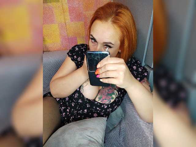 Pishechka2 live cam on BongaCams