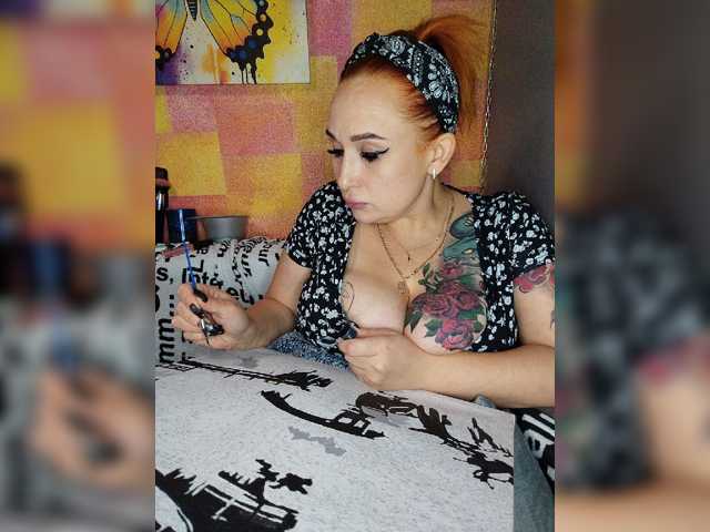 Pishechka2 live cam on BongaCams