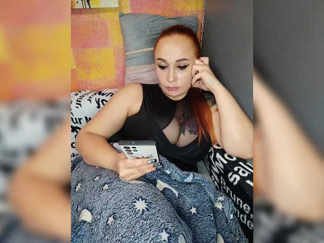 Pishechka2 live cam on BongaCams