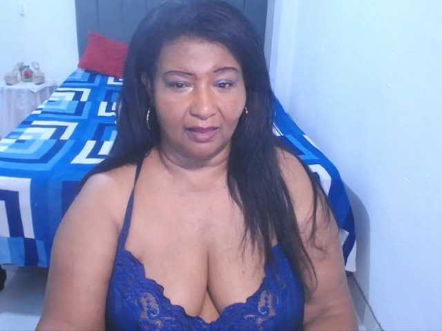 maturealicezx live cam on BongaCams