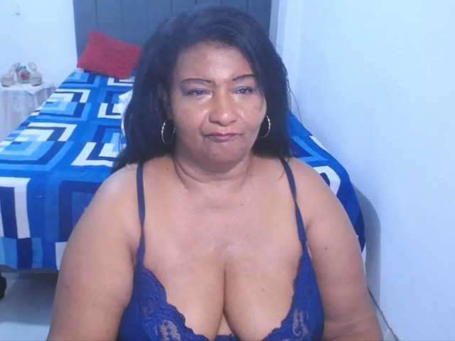 maturealicezx live cam on BongaCams