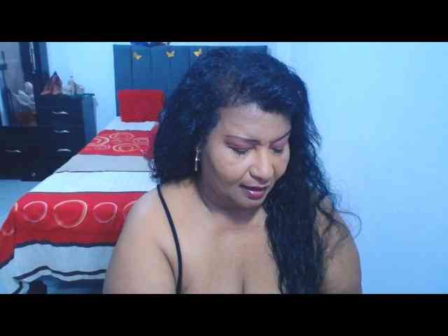 sex42yasmin webcam