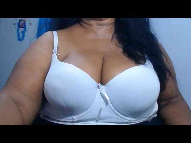 sex42yasmin webcam