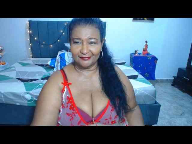 sex42yasmin webcam