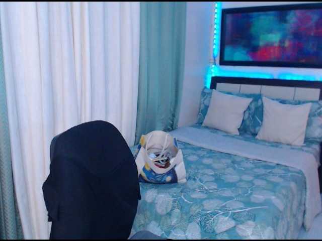 AmandaFoxx live webcam show