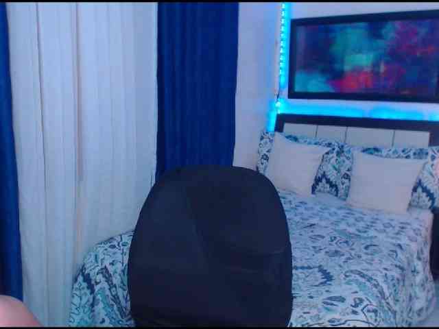 AmandaFoxx Sex Cam Show