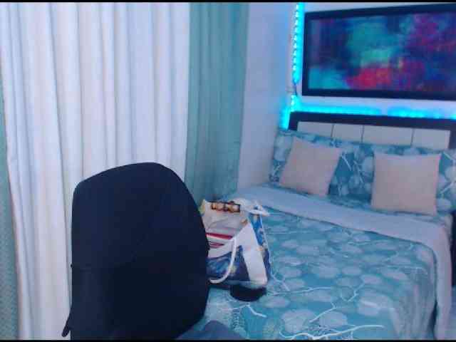 AmandaFoxx Live Webcam on BongaCams