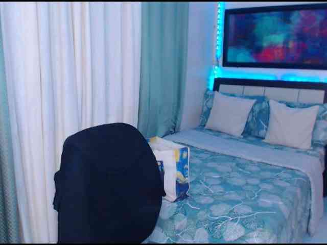 AmandaFoxx Live Webcam on BongaCams