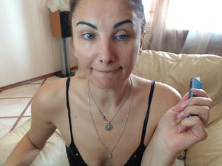 7185-Karina Porn Show