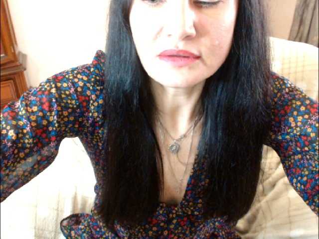 Karina8571 live cam on BongaCams