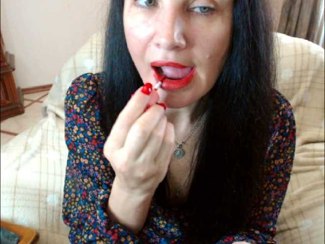 Karina8571 live cam on BongaCams