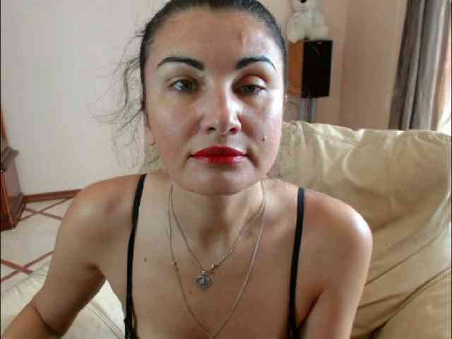 7185-Karina webcam