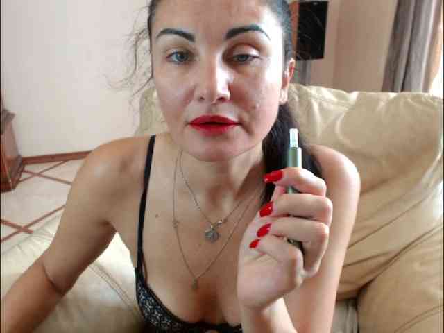 7185-Karina webcam