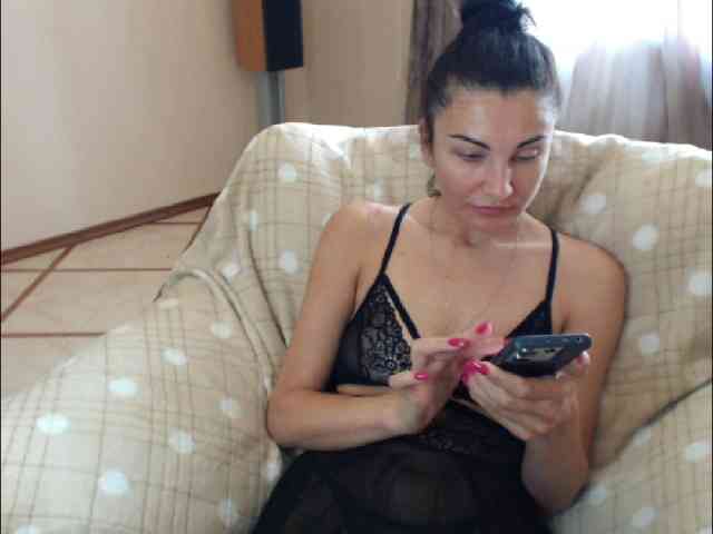 7185-Karina webcam