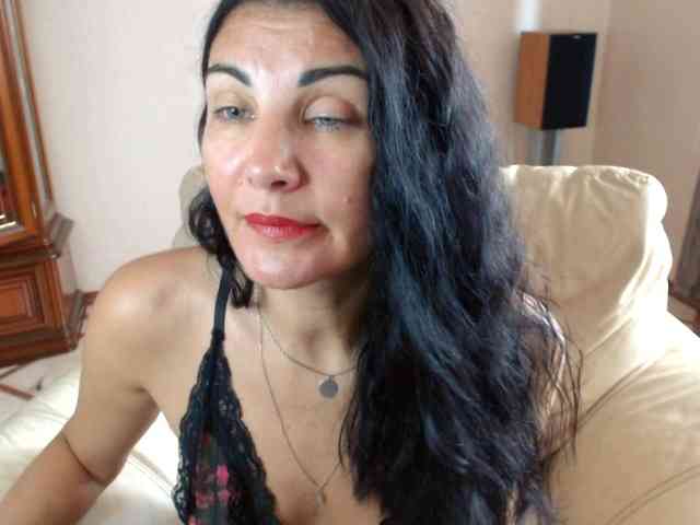 7185-Karina webcam