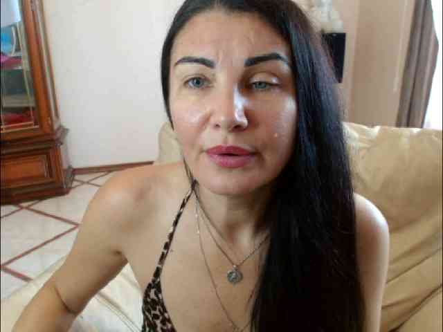 7185-Karina webcam