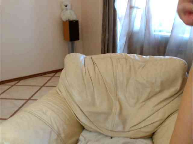 7185-Karina webcam