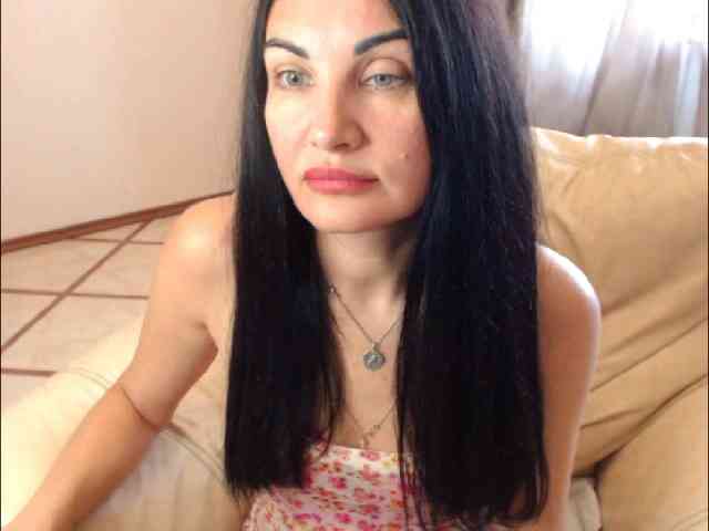 7185-Karina webcam