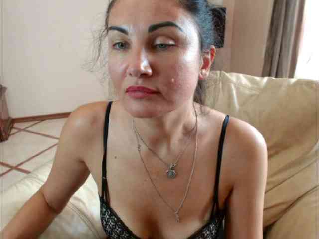 7185-Karina webcam