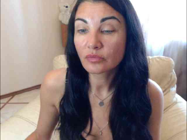 7185-Karina webcam