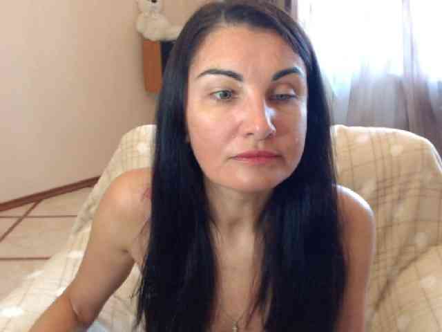 7185-Karina webcam