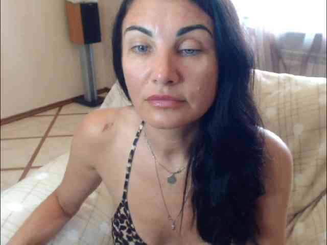 7185-Karina webcam
