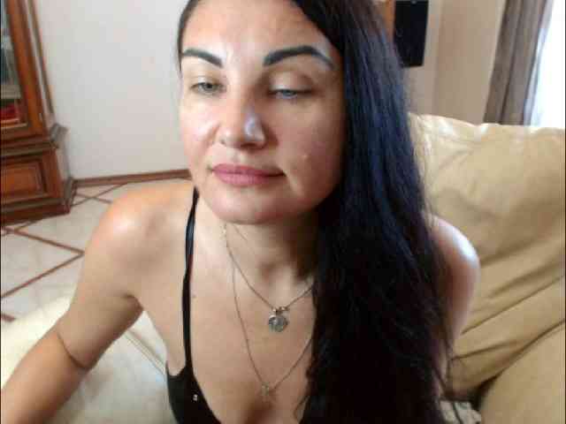 7185-Karina webcam