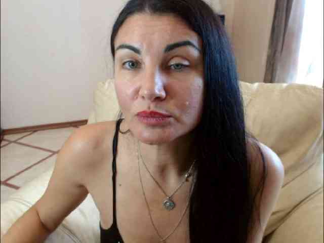7185-Karina webcam