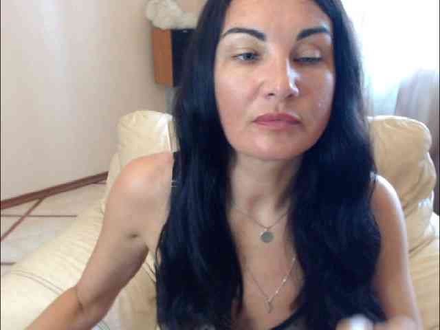 7185-Karina webcam