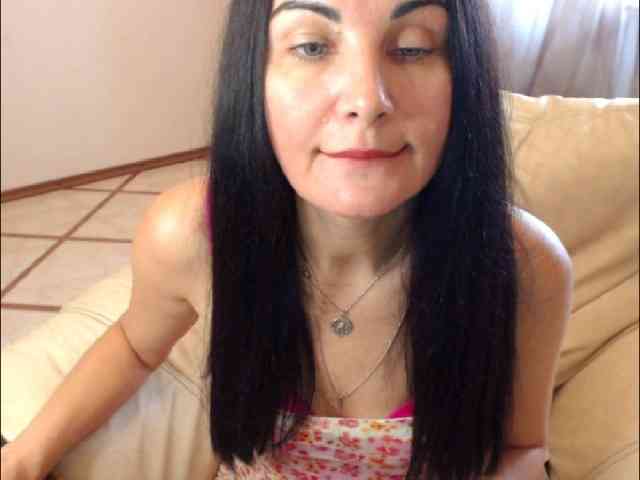 7185-Karina webcam