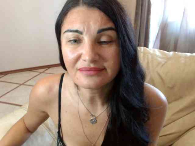 7185-Karina webcam