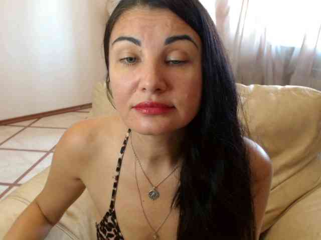 7185-Karina webcam