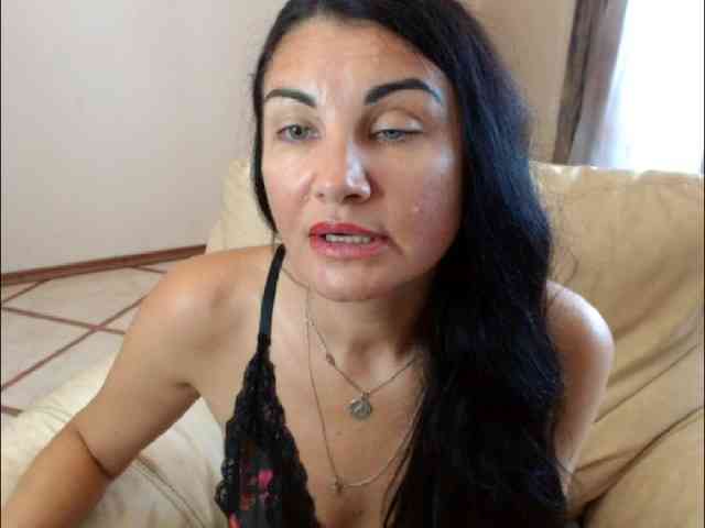 7185-Karina webcam