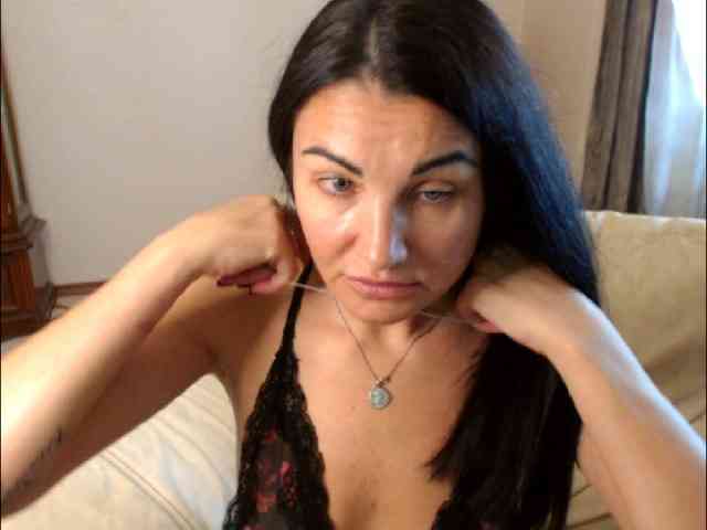 7185-Karina webcam