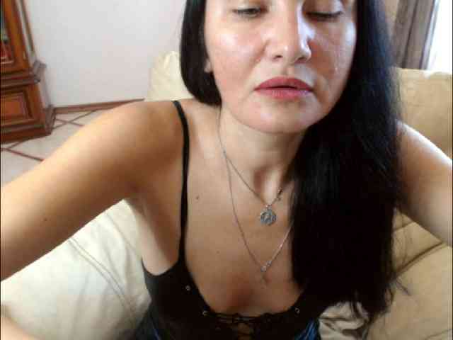 7185-Karina webcam