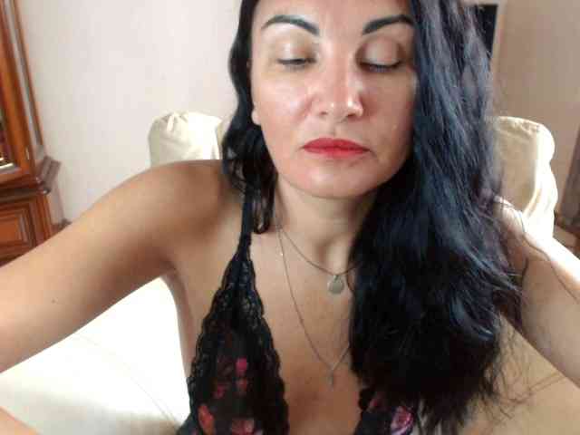 7185-Karina webcam