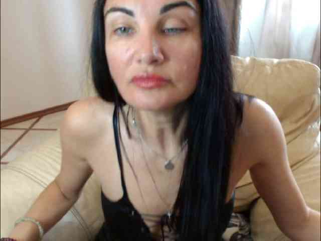 7185-Karina webcam
