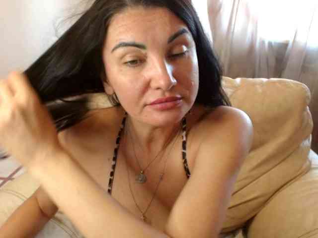 7185-Karina webcam