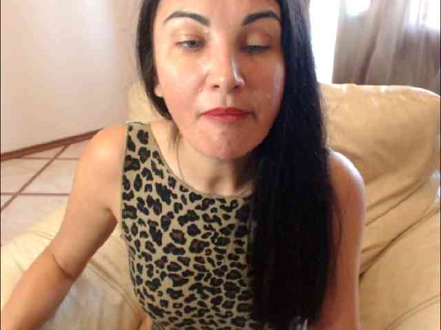 7185-karina's live room