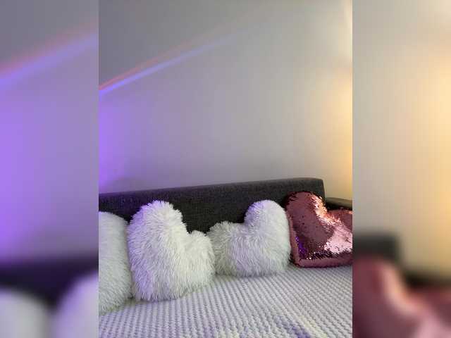 SweetBabyXs live webcam show