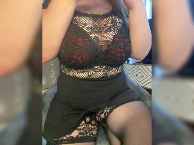 Viki-tiki-tak live cam on BongaCams
