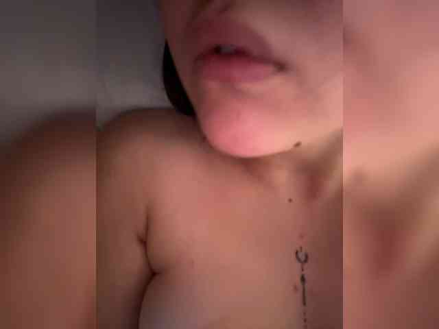pupirkaaa webcam