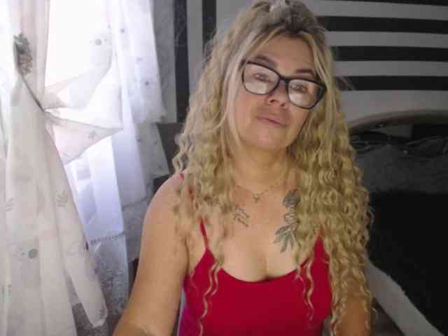 Model: ArianeSexy
