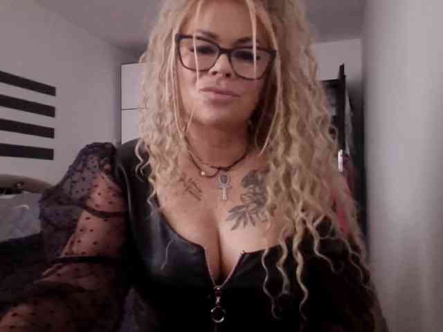 Model: ArianeSexy