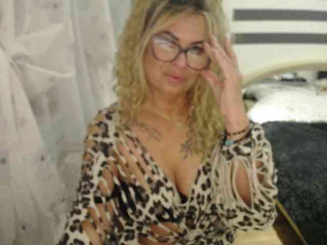 Model: ArianeSexy