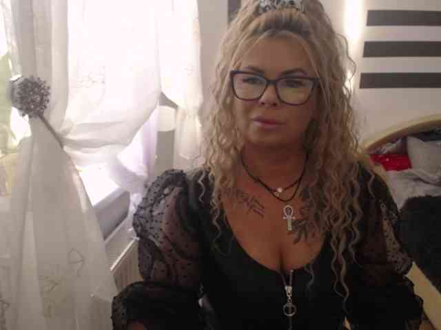 Model: ArianeSexy