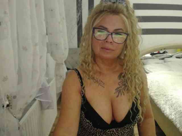 Model: ArianeSexy